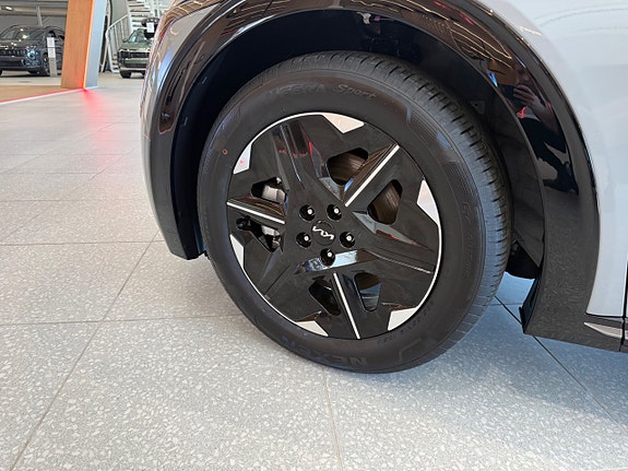 Kia EV6 13 of 15