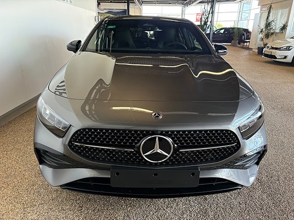Mercedes-Benz A-Klass 2 of 5