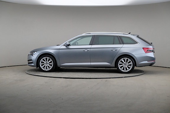 Skoda Superb 4 of 5