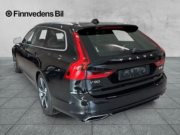 Volvo V90 3 of 5