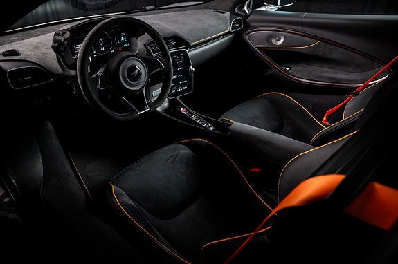 McLaren Artura 20 of 27