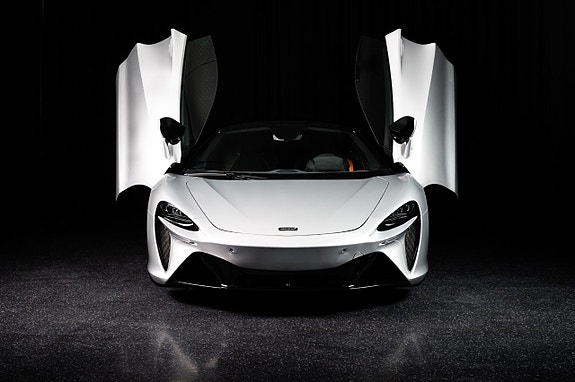 McLaren Artura 6 of 27