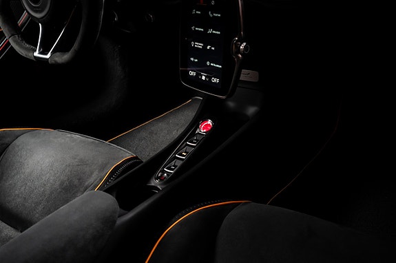 McLaren Artura 27 of 27
