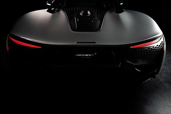 McLaren Artura 17 of 27