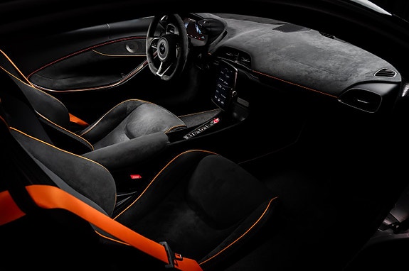 McLaren Artura 22 of 27