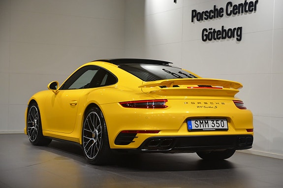 Porsche 911 Turbo S 6 of 25