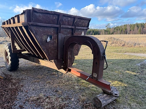 Dumperkärra traktor