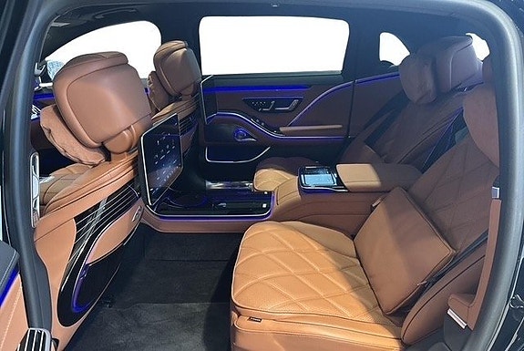 Mercedes-Benz S-Klass 11 of 30