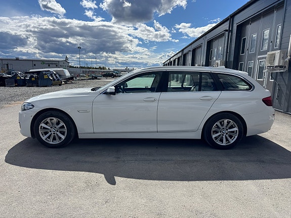 BMW 520d 2 of 5