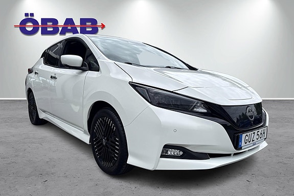 Nissan Leaf 3 of 5