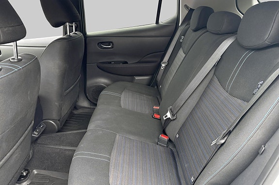 Nissan Leaf 9 of 12