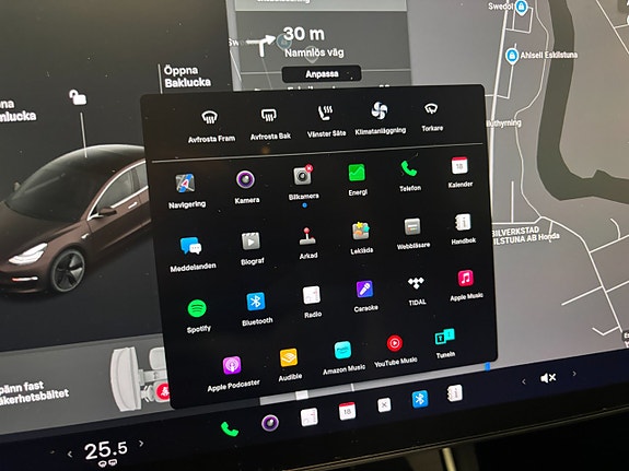 Tesla Model 3 17 of 22
