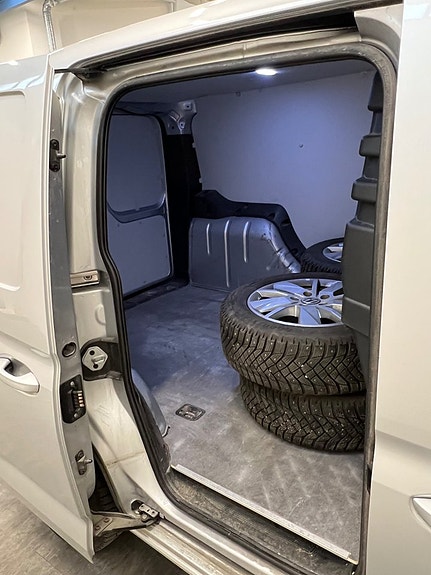 Volkswagen Caddy 12 of 13