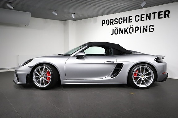 Porsche 718 Spyder 2 of 5
