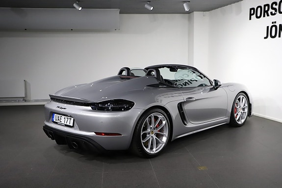 Porsche 718 Spyder 11 of 22