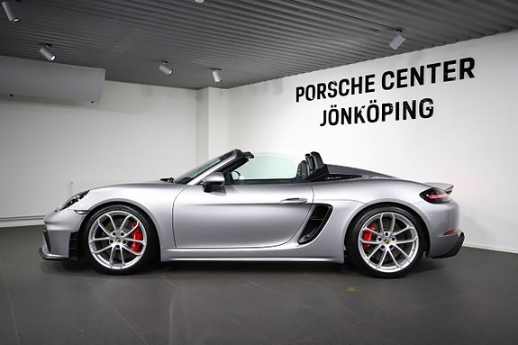 Porsche 718 Spyder 4 of 5