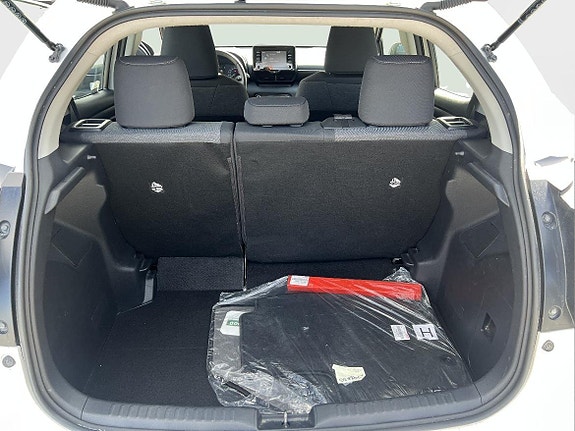 Toyota Yaris 13 of 14