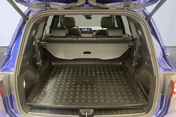 Mercedes-Benz GLB200 d 17 of 27