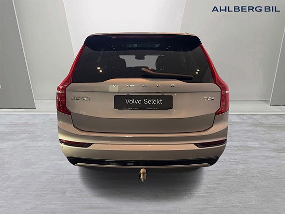 Volvo XC90 4 of 23