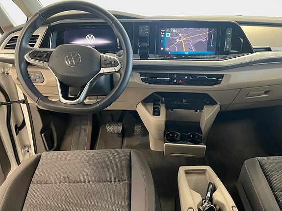 Volkswagen Multivan 19 of 19