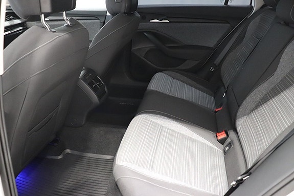 Skoda Superb 8 of 12