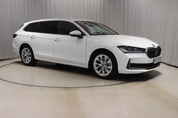 Skoda Superb 3 of 5