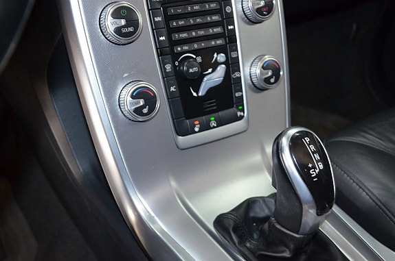 Volvo V70 10 of 14