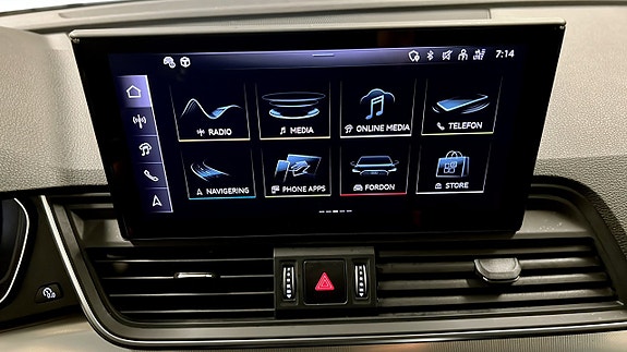 Audi Q5 9 of 24