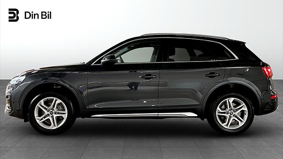Audi Q5 2 of 5