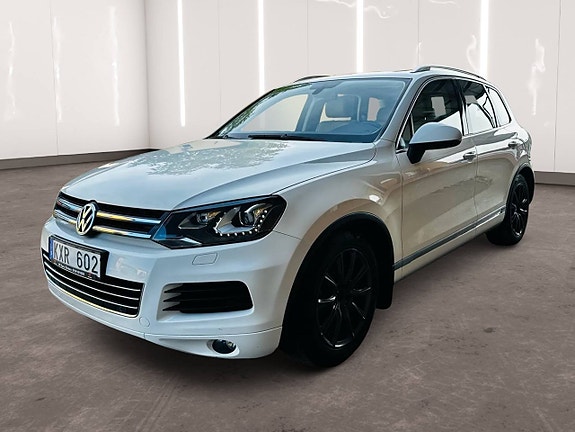 Volkswagen Touareg 3 of 5