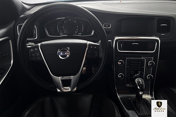 Volvo V60 10 of 13