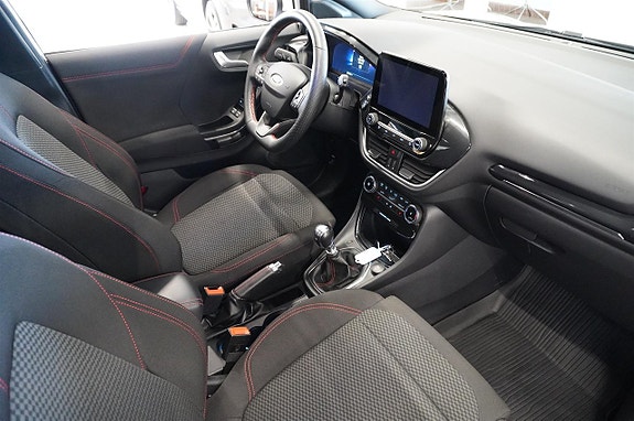 Ford Puma 14 of 17