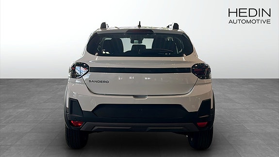 Dacia Sandero 7 of 12