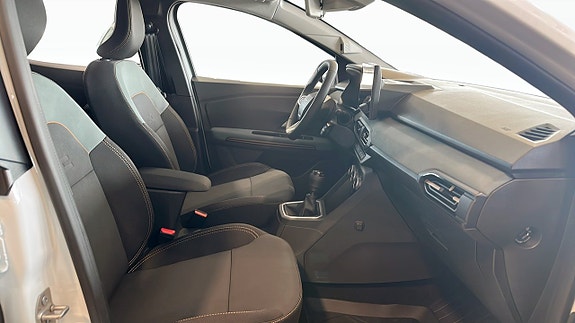 Dacia Sandero 2 of 5