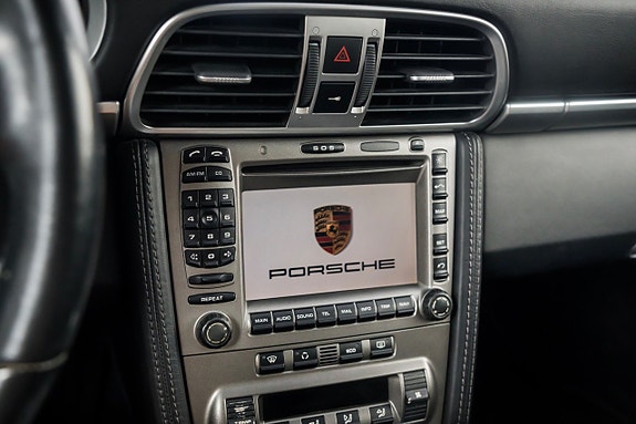 Porsche 911 18 of 26
