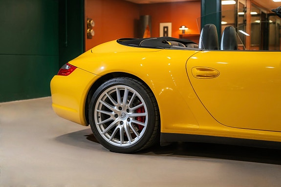 Porsche 911 7 of 26