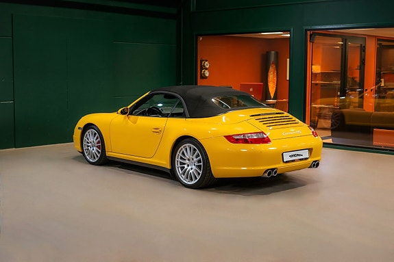 Porsche 911 14 of 26