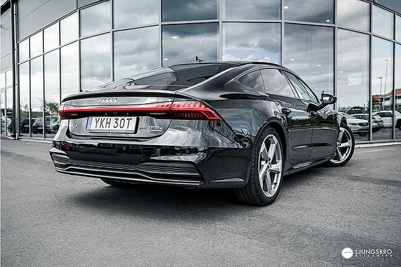 Audi A7 2 of 5