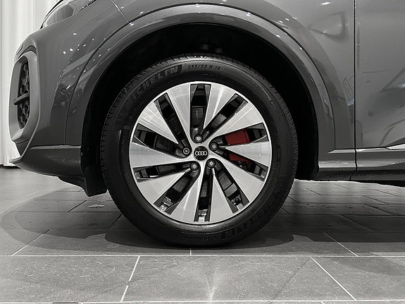Audi Q5 5 of 15
