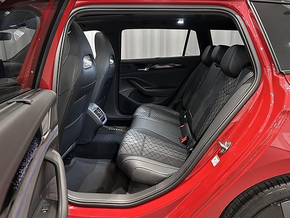 Volkswagen Passat 10 of 20