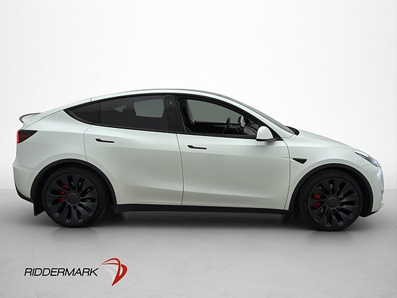 Tesla Model Y 5 of 5