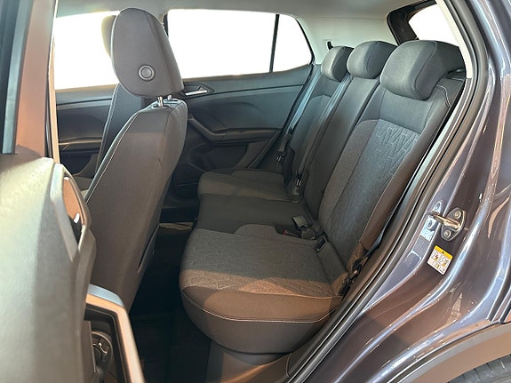 Volkswagen T-Cross 14 of 16