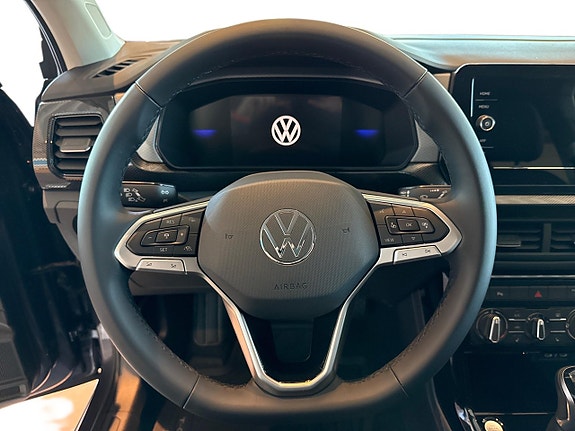 Volkswagen T-Cross 8 of 16