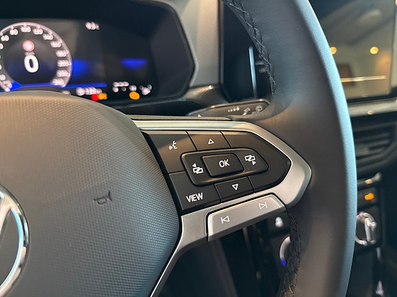 Volkswagen T-Cross 11 of 16