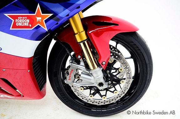 Honda CBR1000RR-R FIREBLADE - Hemleverans 8 of 15