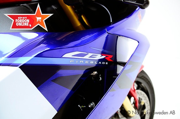 Honda CBR1000RR-R FIREBLADE - Hemleverans 7 of 15