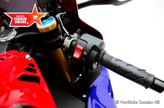 Honda CBR1000RR-R FIREBLADE - Hemleverans 10 of 15