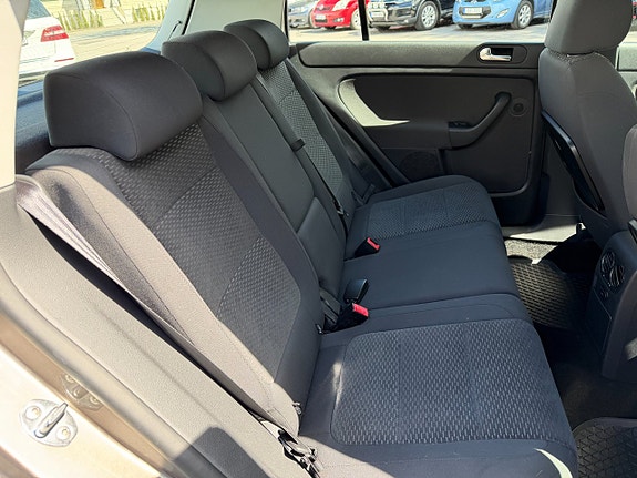 Volkswagen Golf Plus 13 of 16