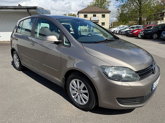 Volkswagen Golf Plus 9 of 16
