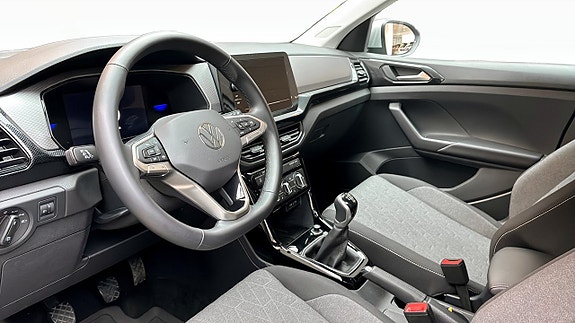 Volkswagen T-Cross 7 of 13
